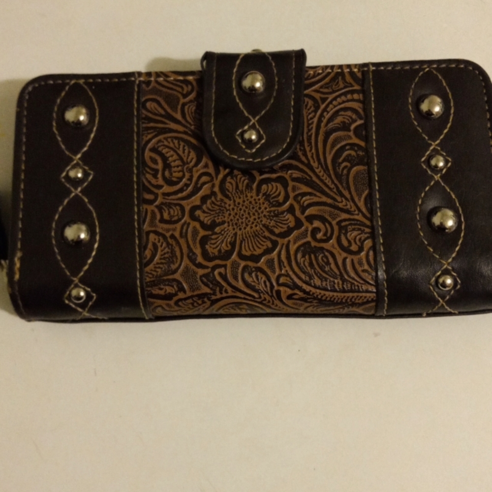 Full Sz Wallet + ID and card slots 7x4, Taupe/Brown